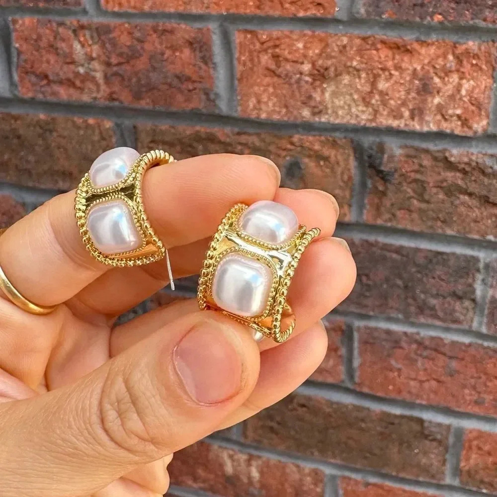 Vintage Gold Pearl Hoop Earrings - Picture 6 of 14